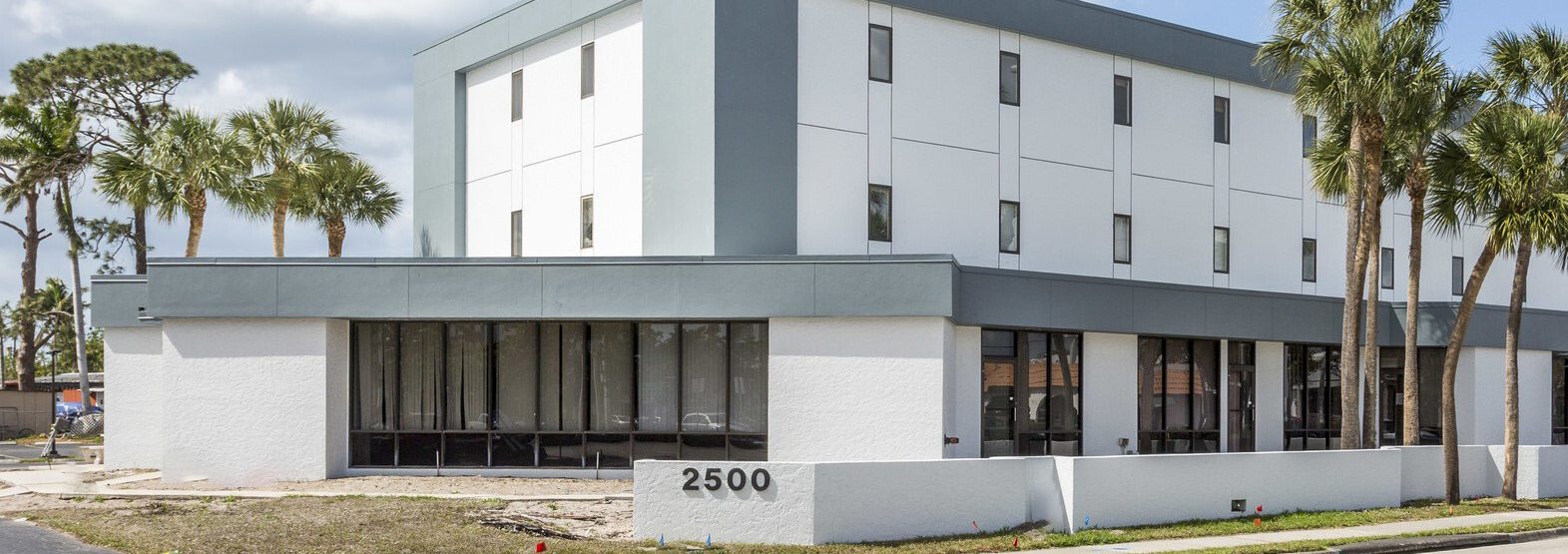 2500-Airport-Rd-S-Naples-FL-1-aspect-ratio-2550-900